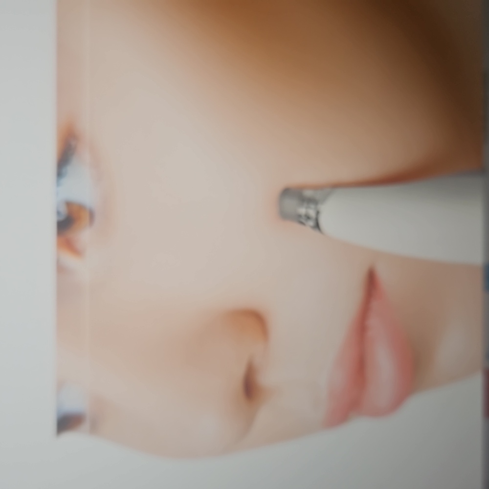 Conair, Microdermabrasion beauty tool - Picture 3 of 11
